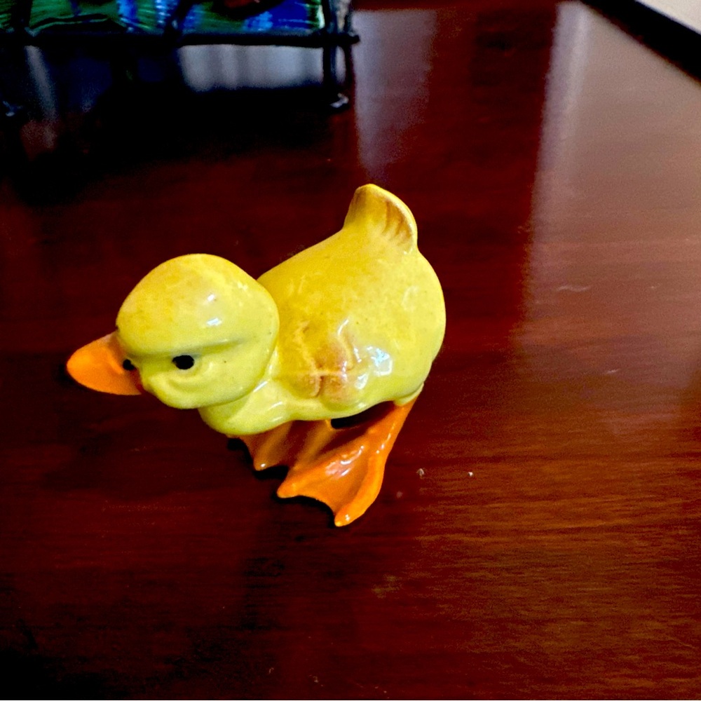One beautiful Yellow porcelain baby Duck Aprox. 2” Tall duck